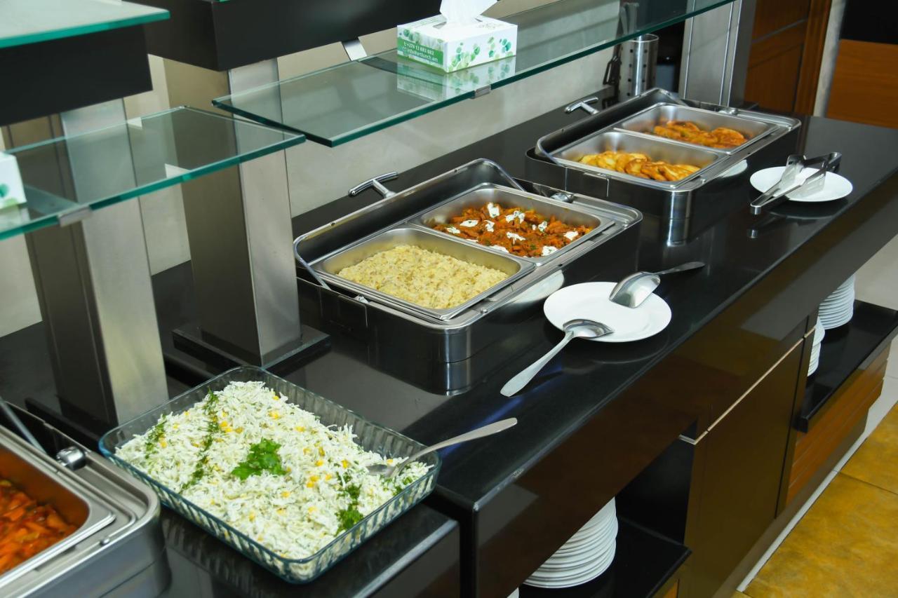Olympavan Hotel Yerevan Bagian luar foto