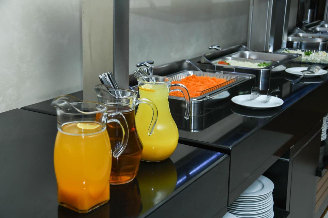 Olympavan Hotel Yerevan Bagian luar foto